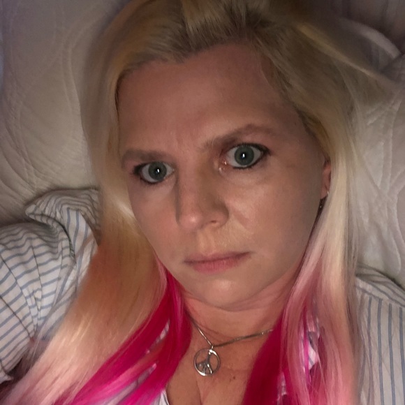 Meet your Posher, Tabrina - Picture 1 of 1